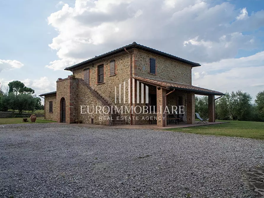 Immagine 10 di Rustico / casale in vendita  a Castiglione Del Lago
