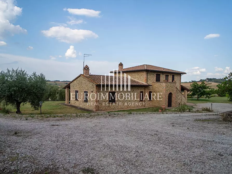 Immagine 8 di Rustico / casale in vendita  a Castiglione Del Lago