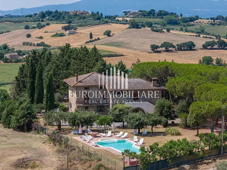 Immagine 10 di Rustico / casale in vendita  in Indirizzo non valido. a Castiglione Del Lago