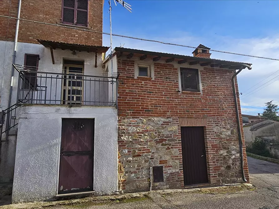 Immagine 6 di Porzione di casa in vendita  a Castiglione Del Lago