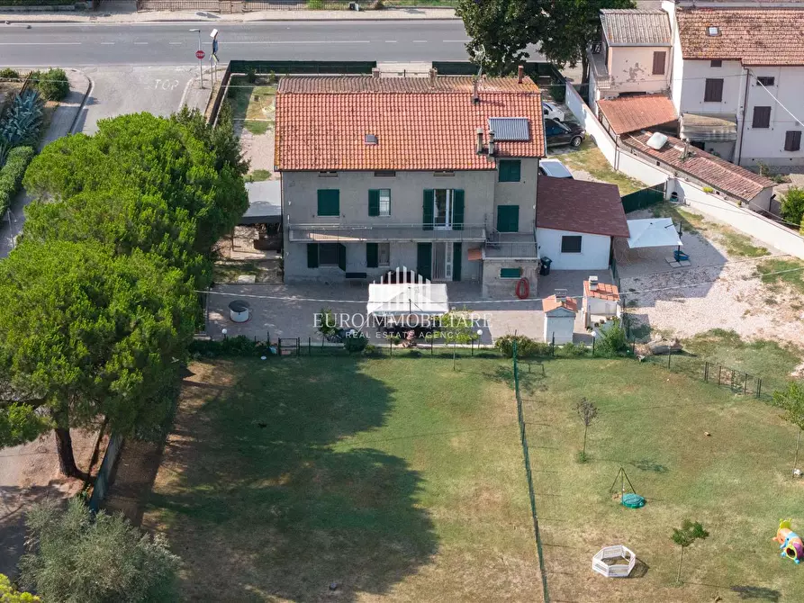 Immagine 10 di Casa indipendente in vendita  a Magione