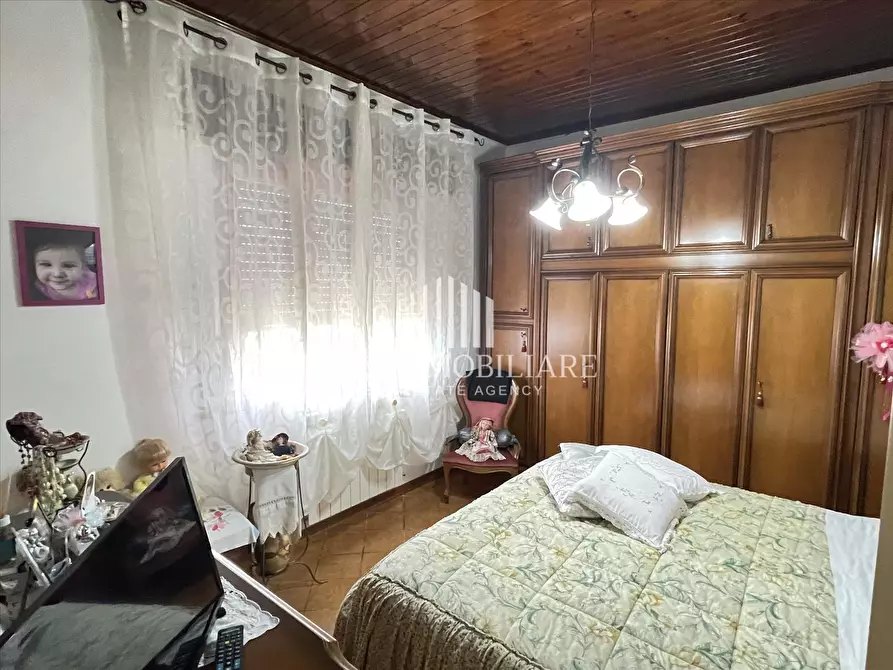 Immagine 5 di Casa indipendente in vendita  a Sinalunga