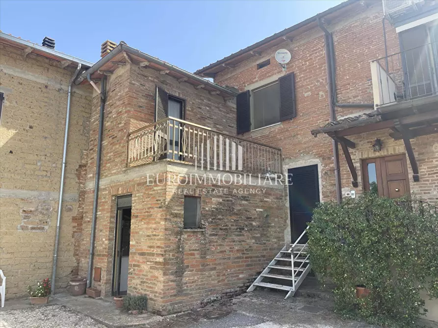 Immagine 1 di Porzione di casa in vendita  in Località I Poggi, 7 a Castiglione Del Lago