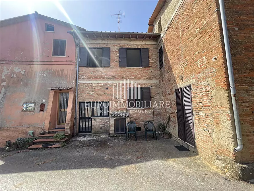 Immagine 2 di Porzione di casa in vendita  in Località I Poggi, 7 a Castiglione Del Lago