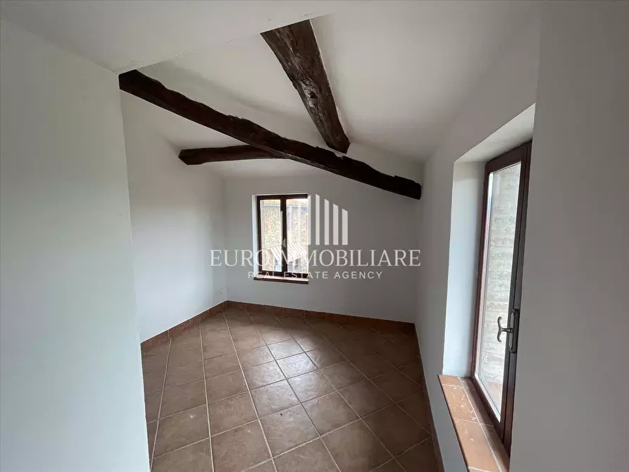 Immagine 10 di Porzione di casa in vendita  in Località I Poggi a Castiglione Del Lago