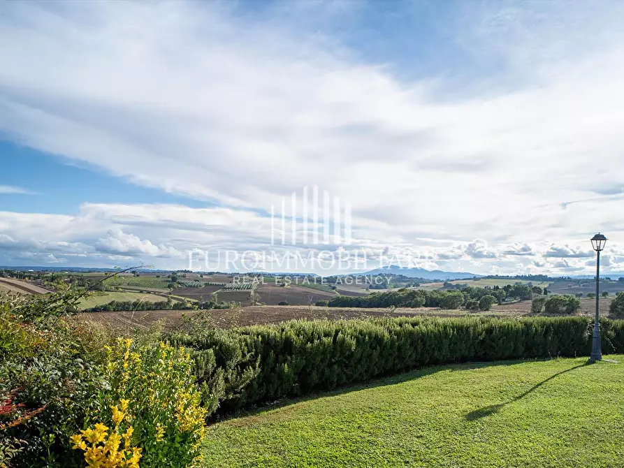 Immagine 6 di Rustico / casale in vendita  in 32MC+6J a Castiglione Del Lago