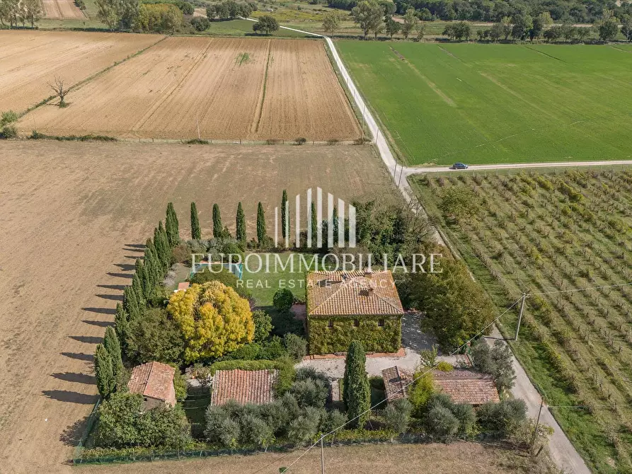 Immagine 7 di Rustico / casale in vendita  in Via Giuseppe Garibaldi, 9/A a Castiglione Del Lago
