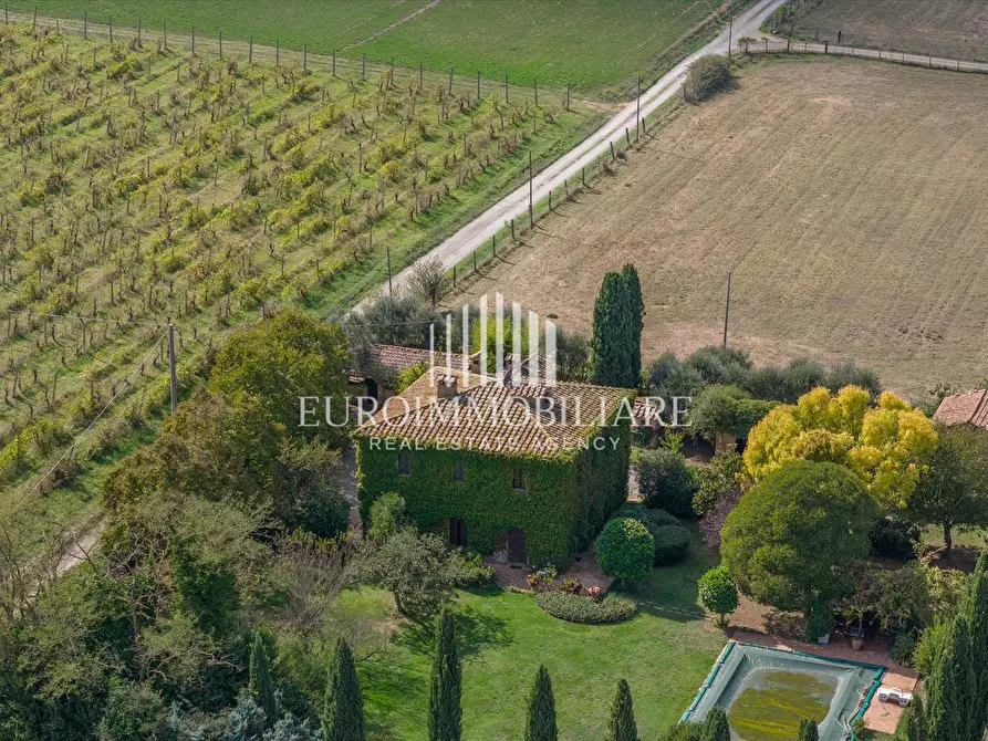 Immagine 4 di Rustico / casale in vendita  in Via Giuseppe Garibaldi, 9/A a Castiglione Del Lago