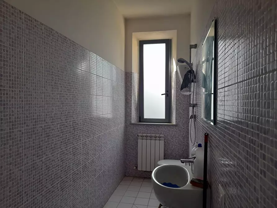 Immagine 8 di Casa indipendente in vendita  a Castiglione Del Lago