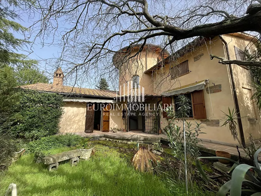 Immagine 8 di Villa in vendita  in Bv.Panicale Scalo a Castiglione Del Lago