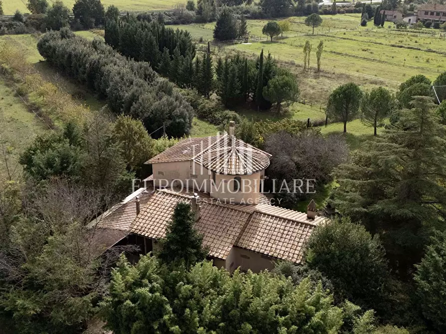 Immagine 2 di Villa in vendita  in Bv.Panicale Scalo a Castiglione Del Lago