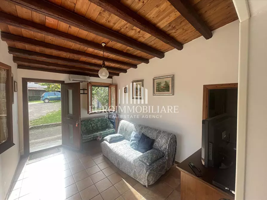 Immagine 9 di Porzione di casa in vendita  in Località Muffa, 30 a Castiglione Del Lago