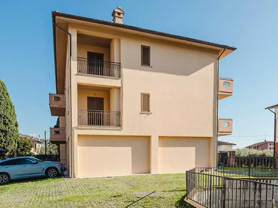 Immagine 3 di Appartamento in vendita  in Via Don Nazzareno Tabarrini, 12 a Passignano Sul Trasimeno