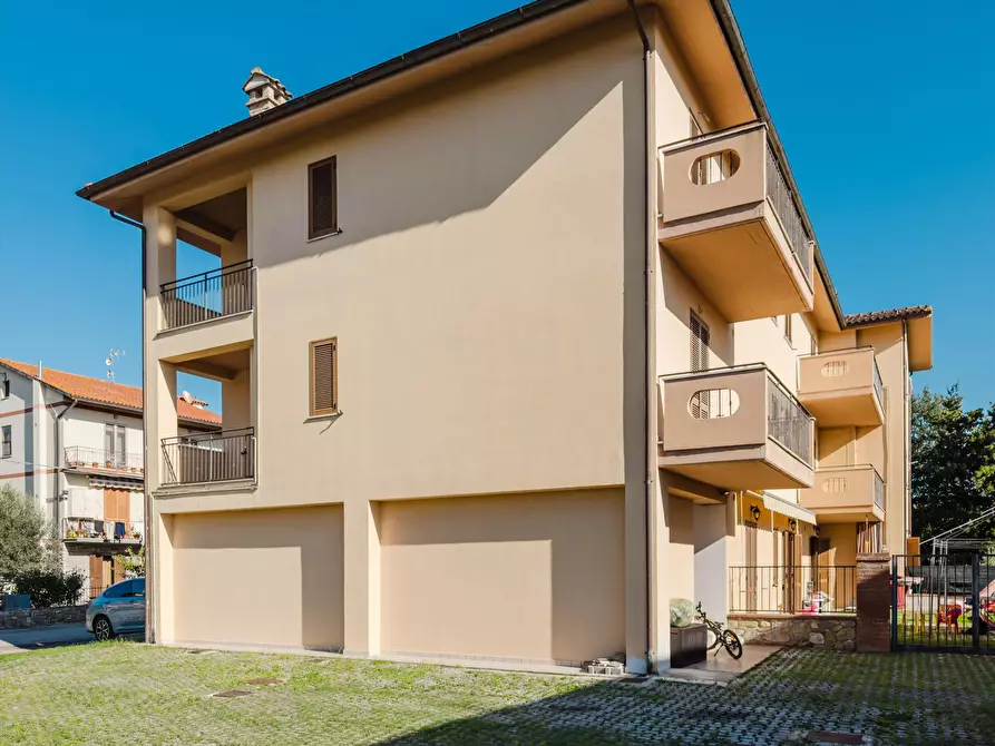 Immagine 4 di Appartamento in vendita  in Via Don Nazzareno Tabarrini, 12 a Passignano Sul Trasimeno