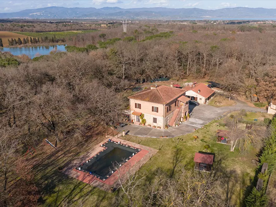 Immagine 4 di Rustico / casale in vendita  in S.S.454 a Castiglione Del Lago