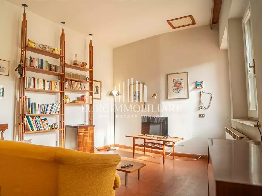 Immagine 8 di Appartamento in vendita  in Piazza Giuseppe Mazzini, 5 a Castiglione Del Lago