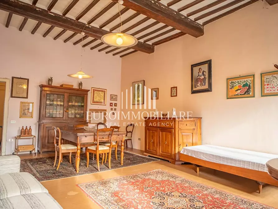 Immagine 9 di Appartamento in vendita  in Piazza Giuseppe Mazzini, 5 a Castiglione Del Lago