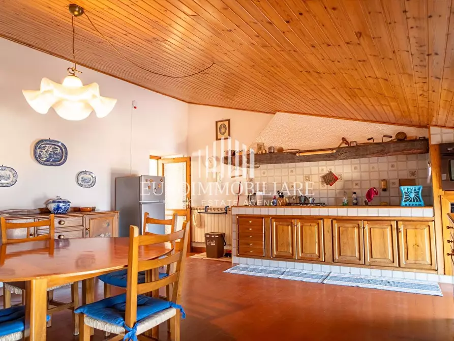 Immagine 6 di Appartamento in vendita  in Piazza Giuseppe Mazzini, 5 a Castiglione Del Lago