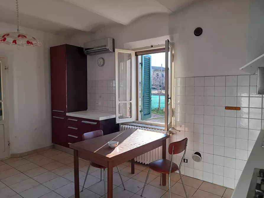 Immagine 7 di Porzione di casa in vendita  in Via della Vittoria, 21 a Castiglione Del Lago
