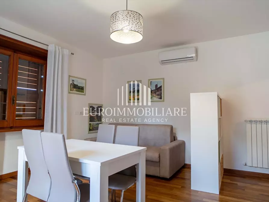 Immagine 9 di Appartamento in vendita  in Via Roma, 202 a Castiglione Del Lago