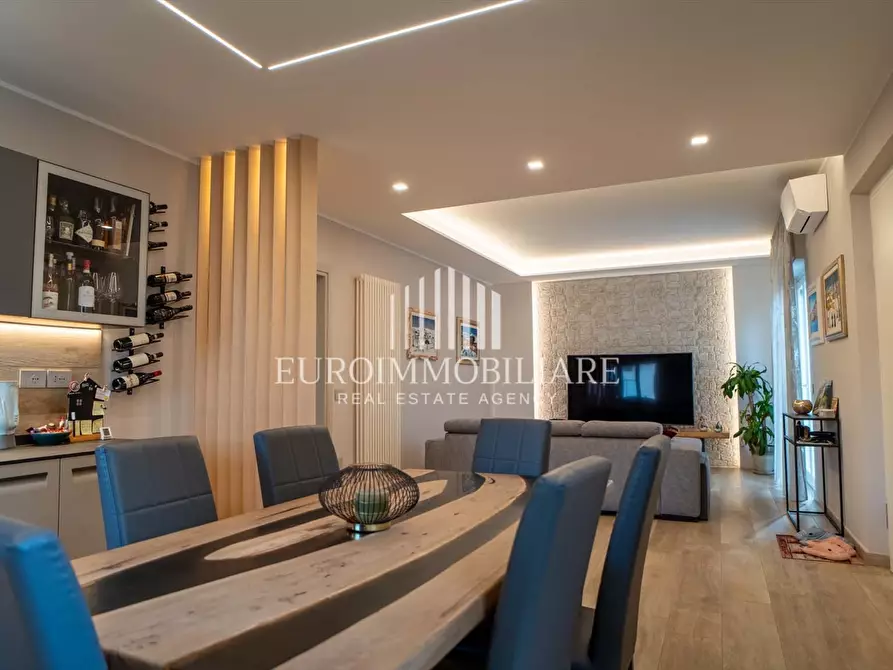 Immagine 4 di Villa in vendita  in Via della Liberta', 7 a Castiglione Del Lago