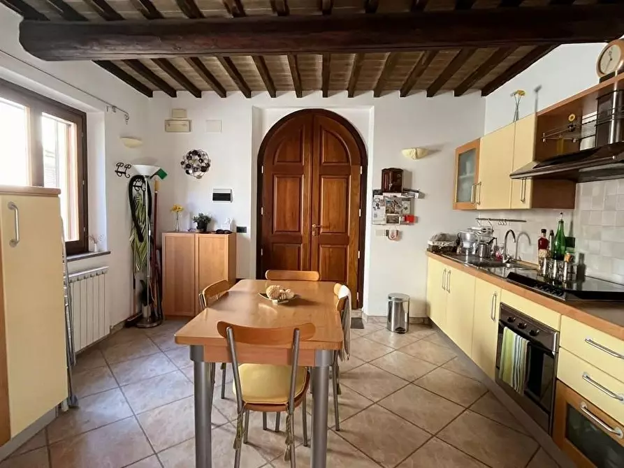 Immagine 7 di Casa indipendente in vendita  in Località Nardelli, 7 a Castiglione Del Lago