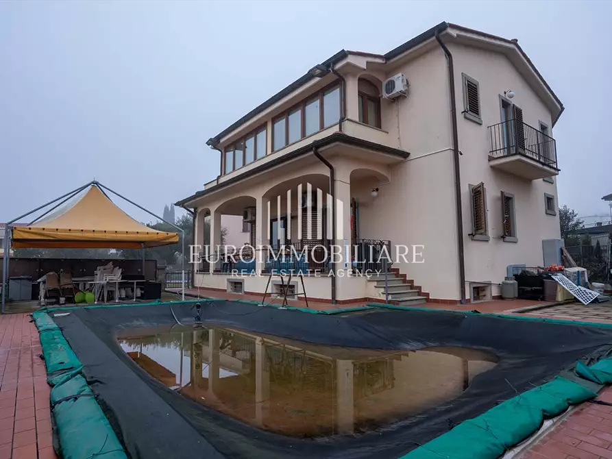 Immagine 2 di Villa in vendita  in Località Chiani, 120 a Arezzo