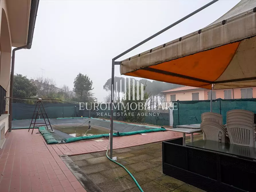 Immagine 4 di Villa in vendita  in Località Chiani, 120 a Arezzo