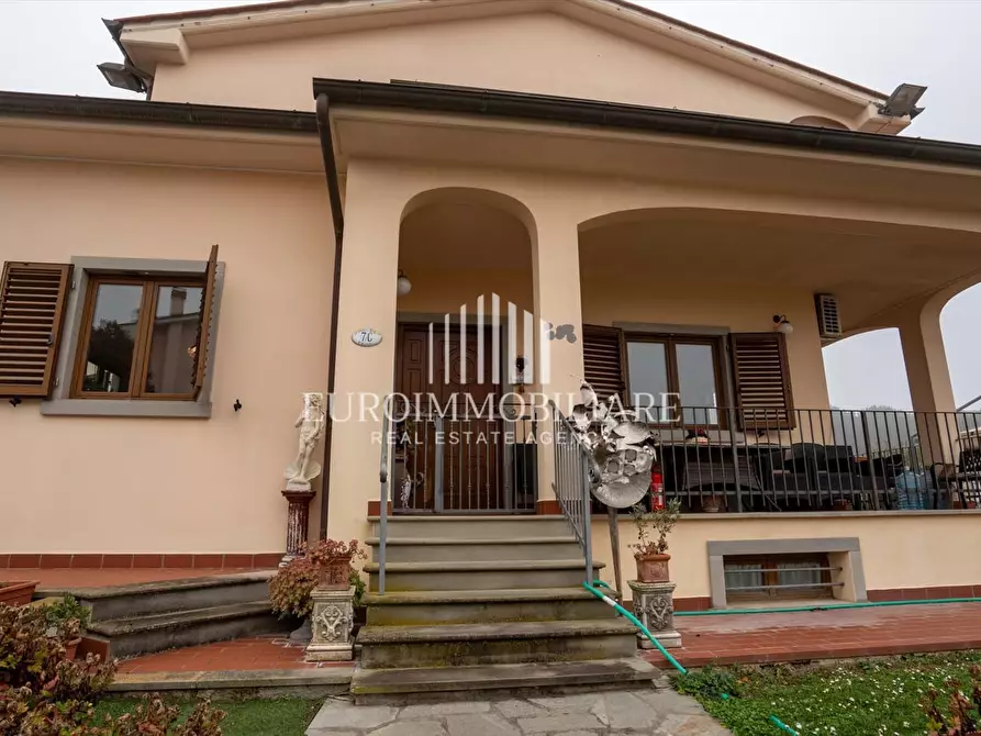 Immagine 7 di Villa in vendita  in Località Chiani, 120 a Arezzo