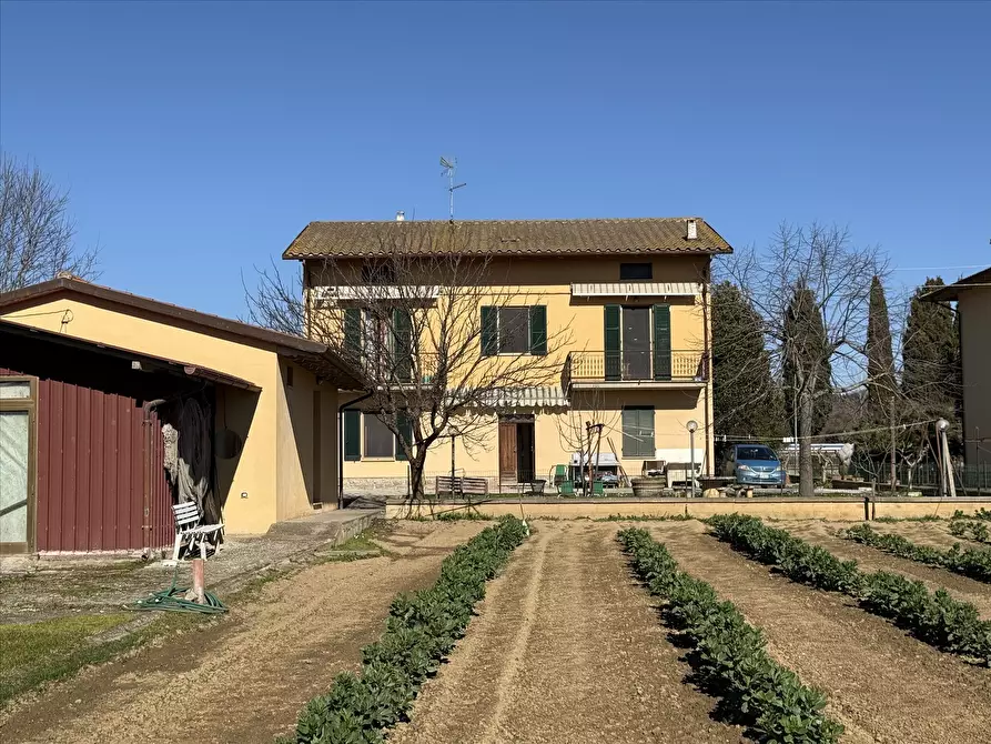 Immagine 2 di Casa indipendente in vendita  in Via Nuova, 24 a Tuoro Sul Trasimeno