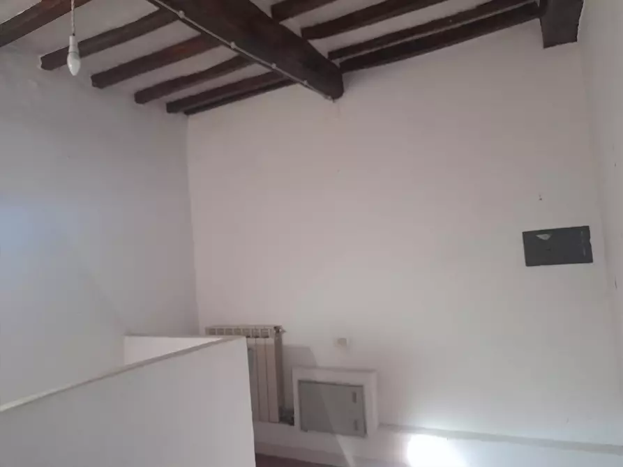 Immagine 6 di Porzione di casa in vendita  in Via del Giglio, 22 a Castiglione Del Lago