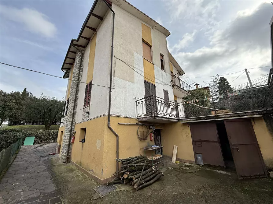 Immagine 2 di Casa indipendente in vendita  in Viale Roma, 18 a Paciano