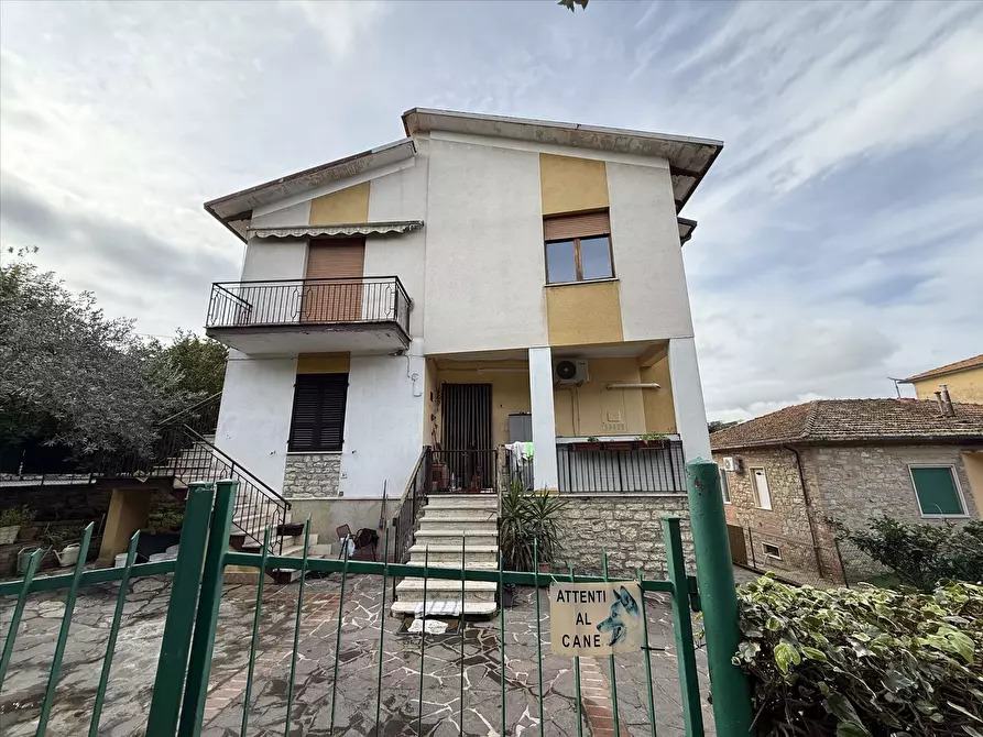 Immagine 3 di Casa indipendente in vendita  in Viale Roma, 18 a Paciano