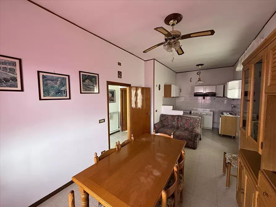 Immagine 10 di Porzione di casa in vendita  in Via Bassa, 15 a Castiglione Del Lago