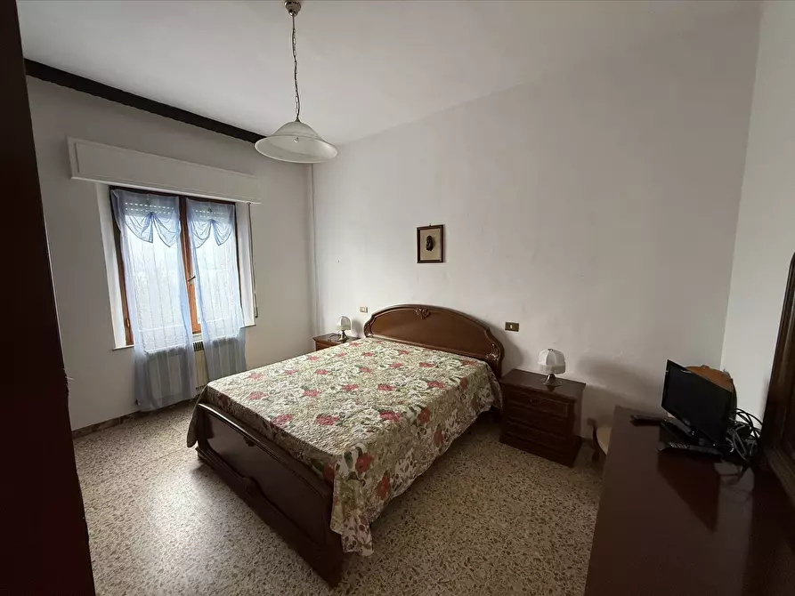 Immagine 5 di Porzione di casa in vendita  in Via Bassa, 15 a Castiglione Del Lago