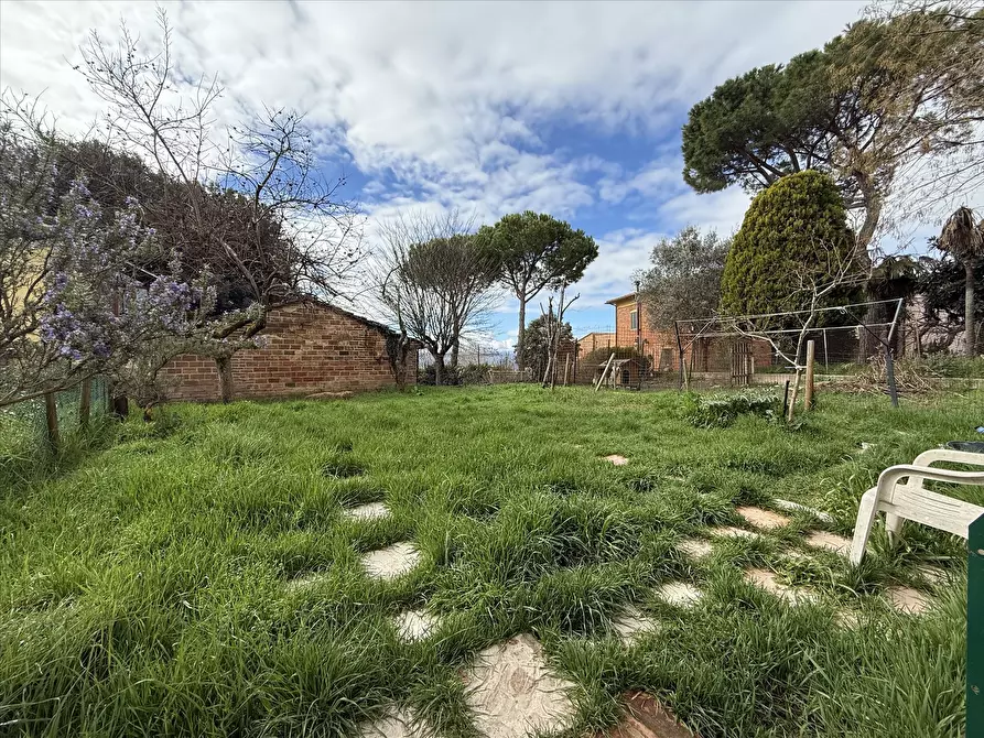 Immagine 5 di Appartamento in vendita  in Via Dell' Ambulatorio, 4 a Castiglione Del Lago