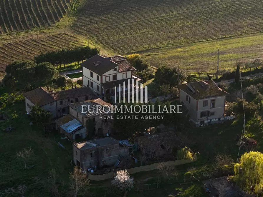 Immagine 9 di Agriturismo in vendita  in Via Lucca, 11 a Torrita Di Siena