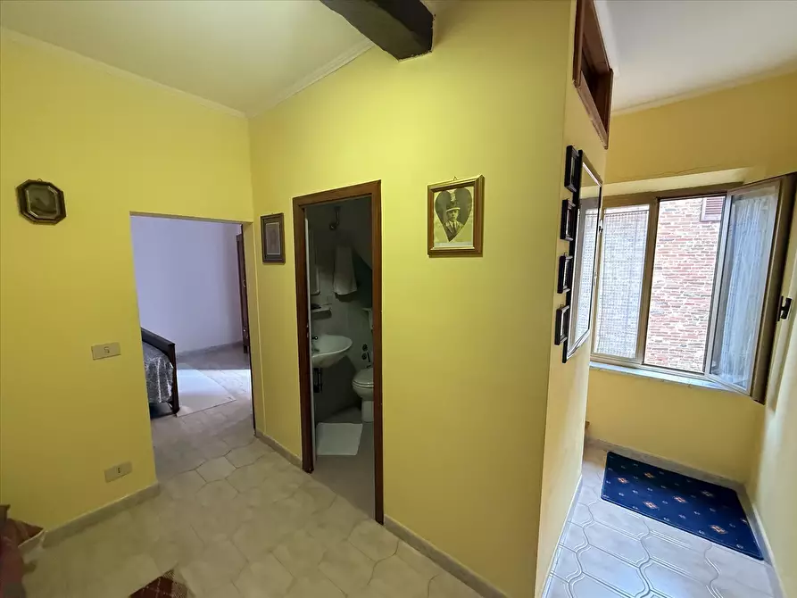 Immagine 10 di Porzione di casa in vendita  in Località Cimbano, 14 a Castiglione Del Lago