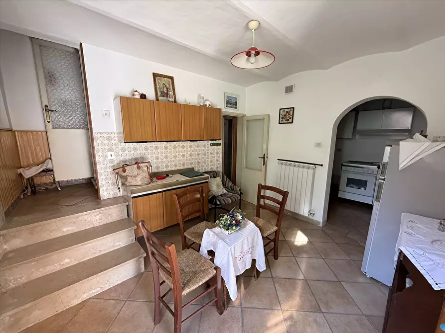 Immagine 4 di Porzione di casa in vendita  in Via della Madonnuccia, 1 a Castiglione Del Lago