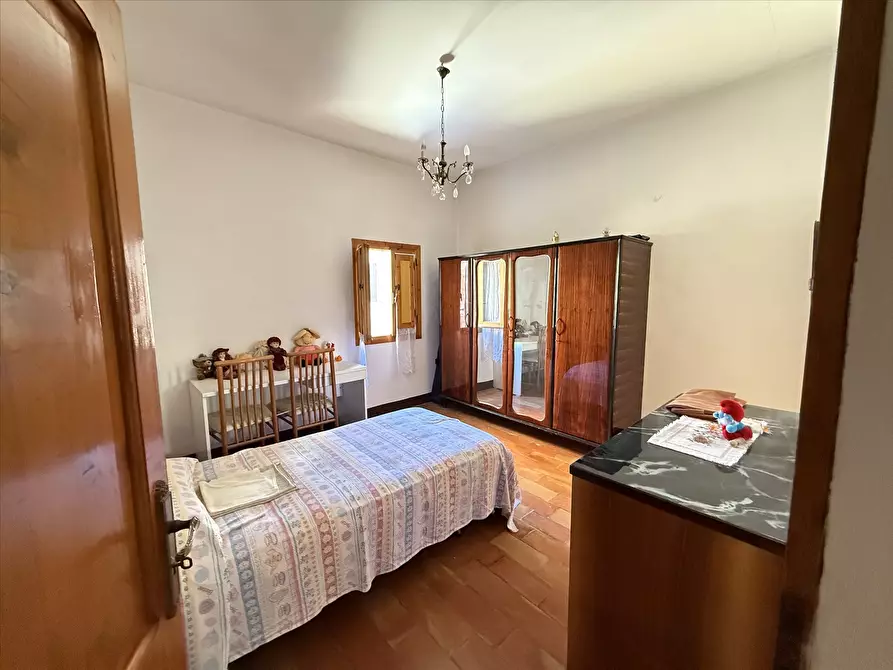 Immagine 8 di Porzione di casa in vendita  in Via della Madonnuccia, 1 a Castiglione Del Lago