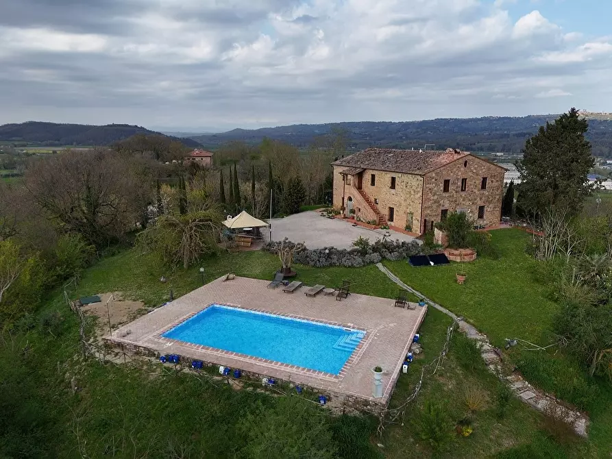 Immagine 1 di Rustico / casale in vendita  in Via Icilio Vanni, 1 a Città Della Pieve