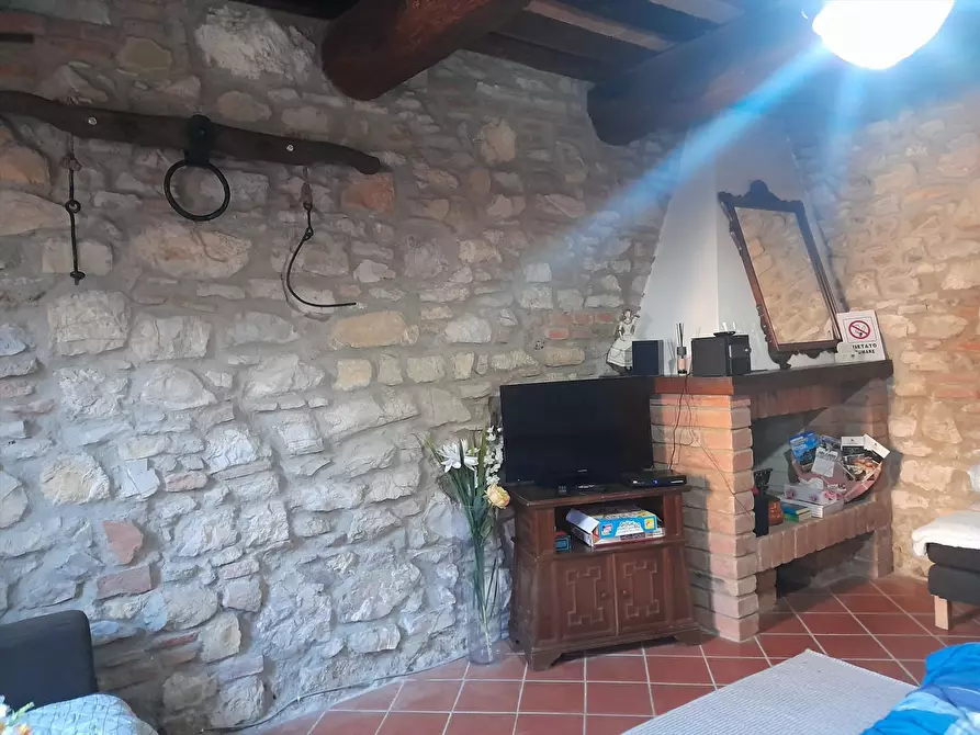 Immagine 7 di Porzione di casa in vendita  in Località Poggetto, 10 a Castiglione Del Lago