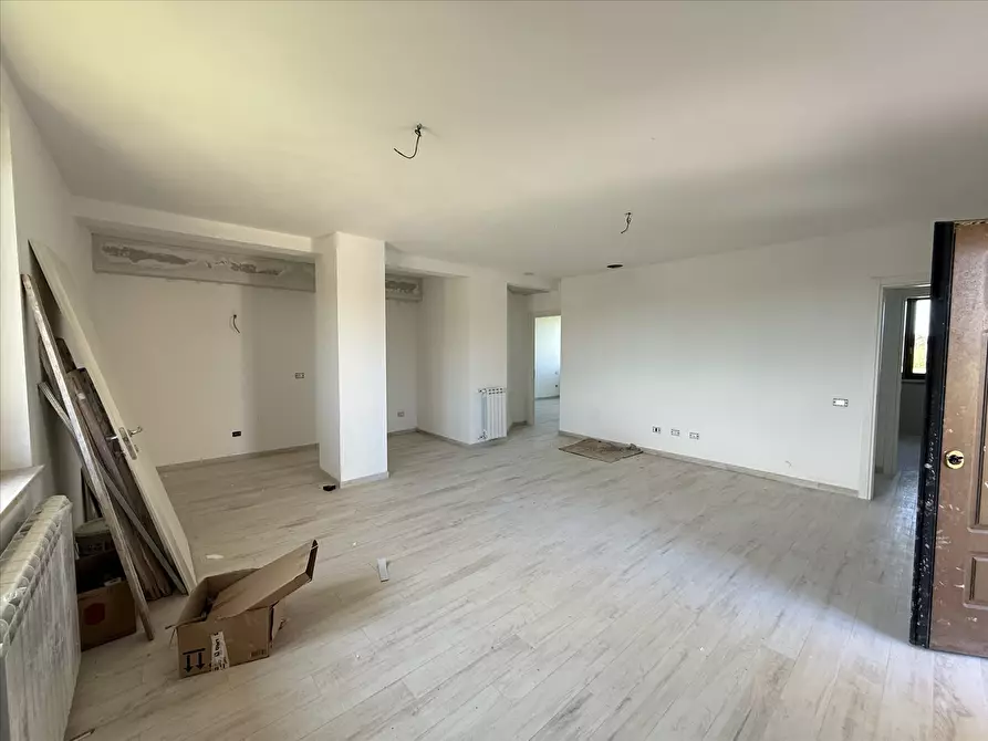 Immagine 7 di Appartamento in vendita  in Località Carraia, 125 a Castiglione Del Lago