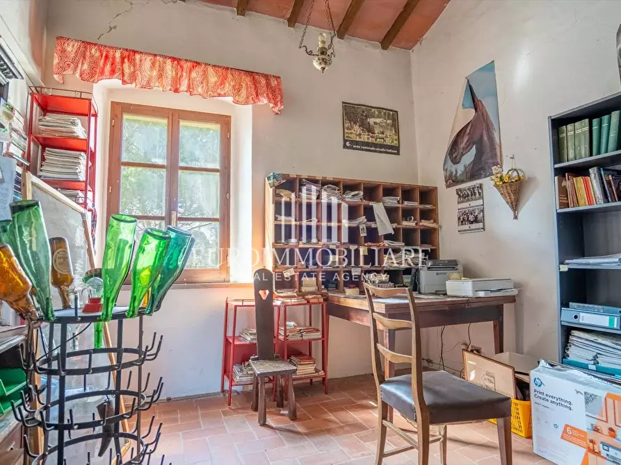 Immagine 9 di Rustico / casale in vendita  in Località Marchetti, 25 a Castiglione Del Lago