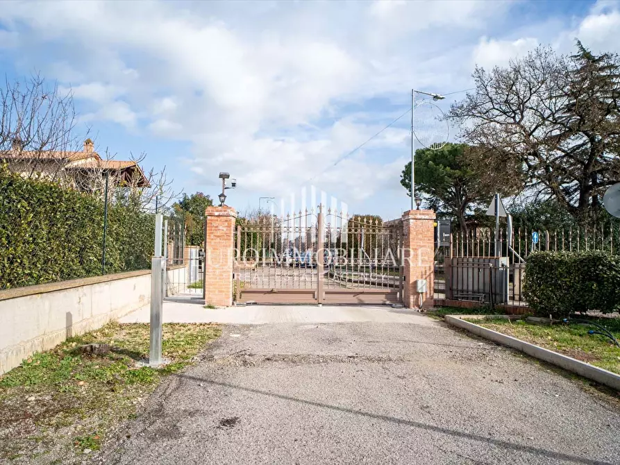 Immagine 5 di Appartamento in vendita  in Via Roma, 204 a Castiglione Del Lago