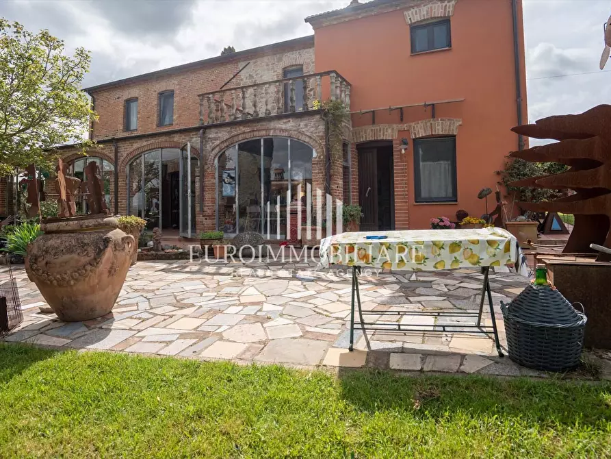 Immagine 2 di Rustico / casale in vendita  in Via Belveduto, 51 a Castiglione Del Lago