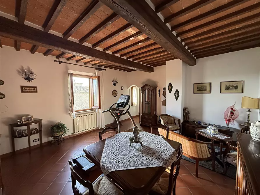 Immagine 3 di Porzione di casa in vendita  in Via dei Partigiani, 59 a Castiglione Del Lago