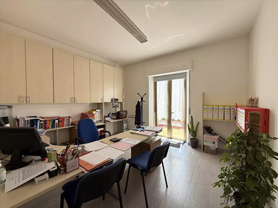 Immagine 10 di Appartamento in vendita  in Via G. Carducci, 26 a Castiglione Del Lago