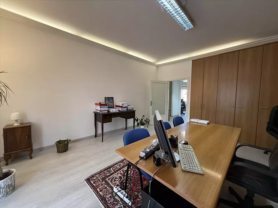 Immagine 4 di Appartamento in vendita  in Via G. Carducci, 26 a Castiglione Del Lago