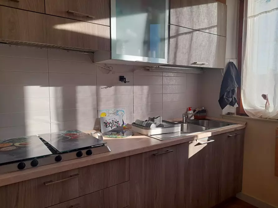 Immagine 5 di Appartamento in vendita  in Via Silvio Pellico, 22 a Castiglione Del Lago